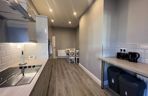 Chapeltown Condo | Luxury Apartment Close to Leeds City Centre