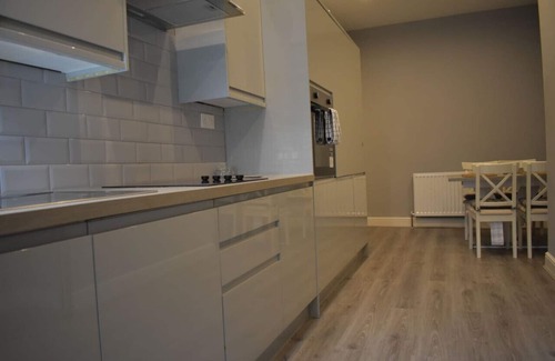 Chapeltown Condo | Luxury Apartment Close to Leeds City Centre