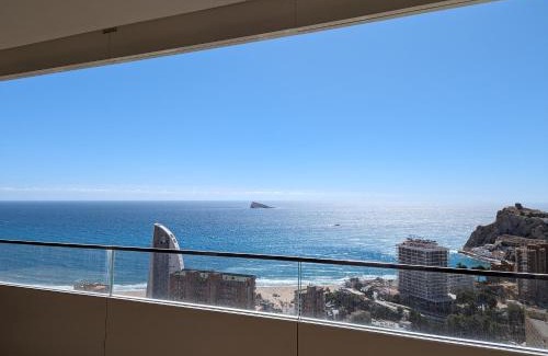 Cala Apartment | Luxury Apartment - Benidorm Beach - Sea Views, Pool & Terrace