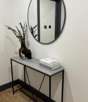 Borehamwood Apartment | Luxury Apartment Close to Elstree & Borehamwood Station