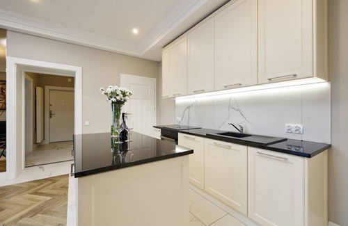 Czestochowa Apartment | Luxury Apartment DeLux in the Center of Częstochowa