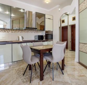 Odessa City Center Apartment | Luxury Apartment in the City Centre
