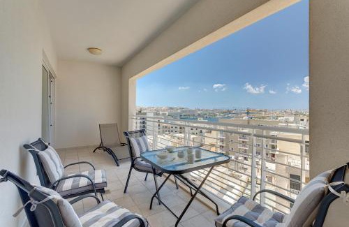 Sliema Apartment | Luxury Apartment inc Pool & Views