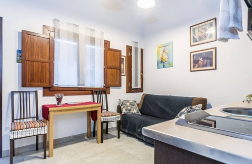 Alfalfa Apartment | LUXURY APARTMENT NEAR CATHEDRAL WITH INTERNET WIFI FREE&SAT (OPTIONAL PARKING)