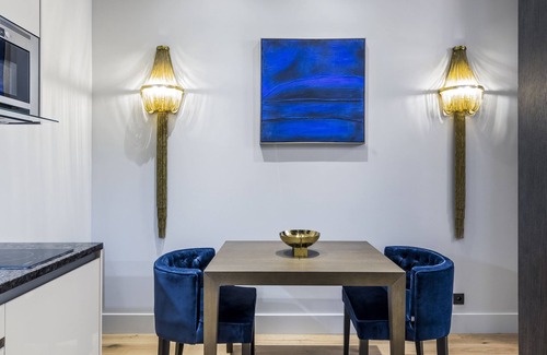 Les Halles Apartment | Luxury Apartment Paris Louvre II