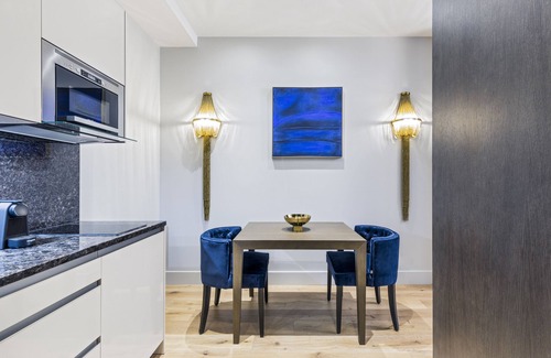 Les Halles Apartment | Luxury Apartment Paris Louvre II