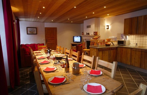 Valloire Apartment | Luxury apartment, ski in ski out for 15 people. Valloire Center