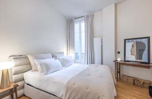 Paris City Center Apartment | Luxury appartment near Louvre -TopQuartier- near metro