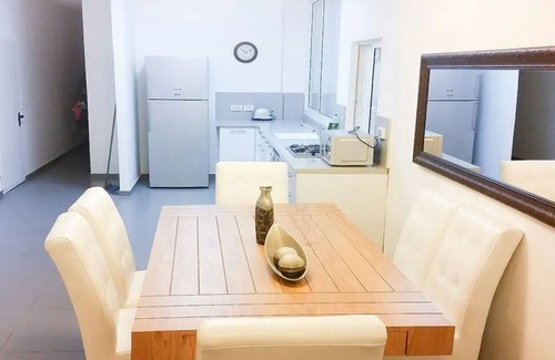 Bat Yam Apartment | Luxury apt heart Bat-Yam 3 m walk beach