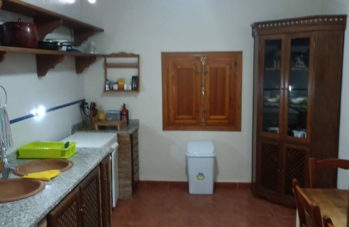 Bacor House | Luxury Basecamp in the epicenter of Geoparque de Granada.accomodates up to 12.n