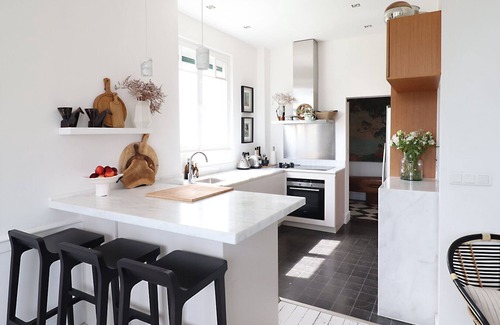 Ciboure Apartment | Luxury Basque Apartment - South facing with terrace, private garden & BBQ area.
