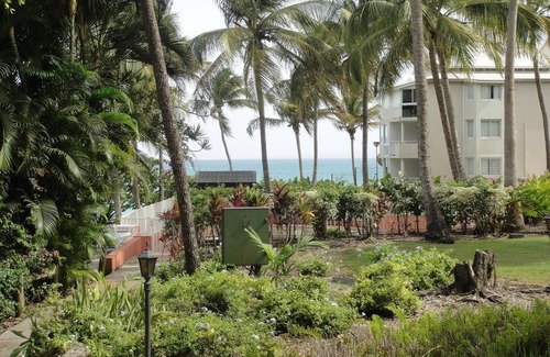 Pointe de la verdure Apartment | Luxury beach access apartment - sleeps 5