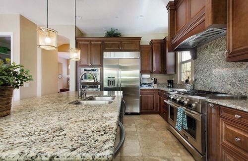 Huntington Beach House | Luxury Beach Home with Ocean Views – Walk to the Sand and Bliss Awaits #7002
