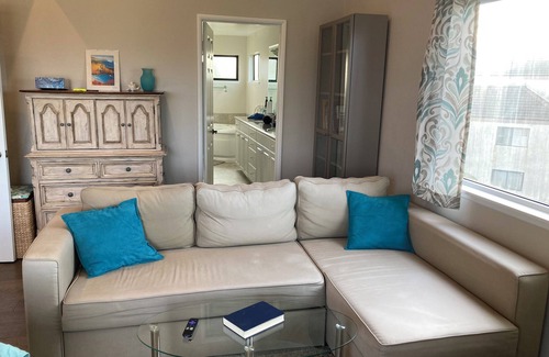 Port Hueneme Condo | Luxury Beach Views for a Discount Rate!