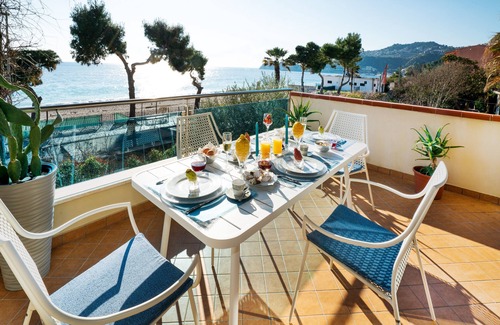 Mazzeo Apartment | Luxury Beachfront 2BR/2Bath Apartment,Taormina beach, access to Pool and Parking