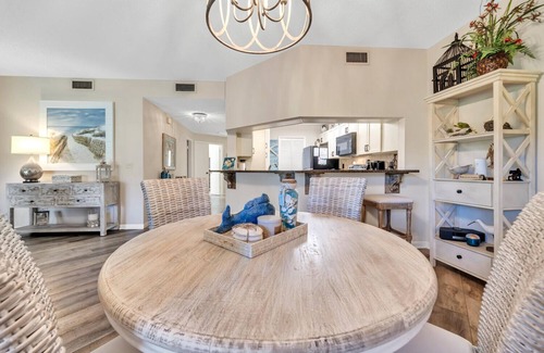 Sandestin Condo | Luxury beachside condo in the fabulous Sandestin Golf and Beach Resort in Destin