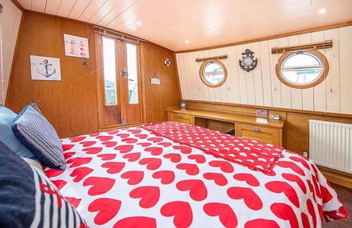 Paddington Other | Luxury boats and moorings North Warf Road