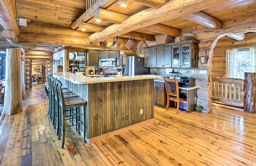 Quandary Village Cabin | Luxury Breckenridge Cabin w/ Mountain Views