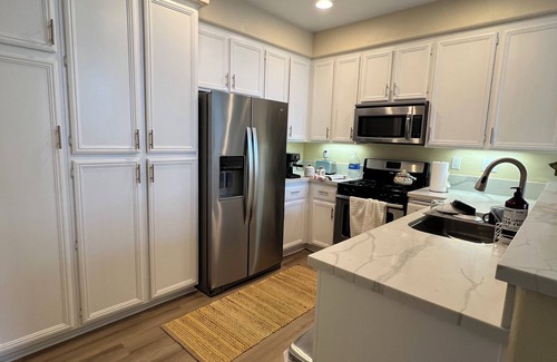 Rancho Santa Margarita House | Luxury Cozy Mountain View Lodge