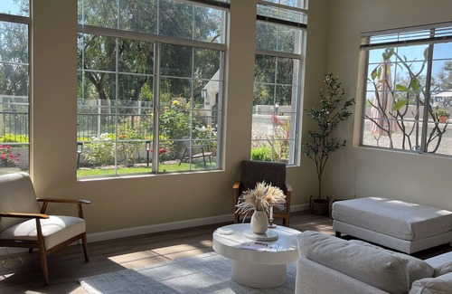 Rancho Santa Margarita House | Luxury Cozy Mountain View Lodge