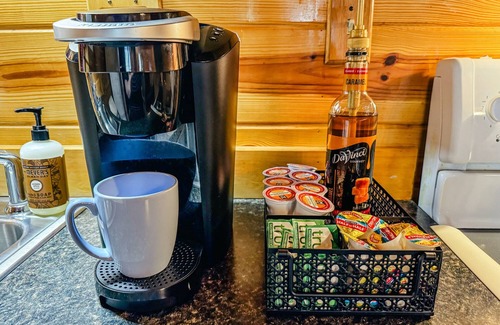 Bismarck Cabin | Luxury cabin getaway on a 40 acre retreat