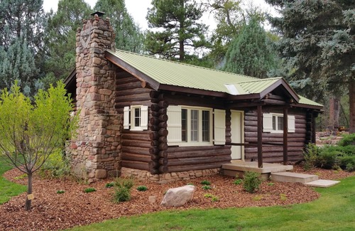 Hermosa Cabin | Luxury Cabin, Glamping Barn & Tipi, 1/3 mi creek, trout pond & swimming hole