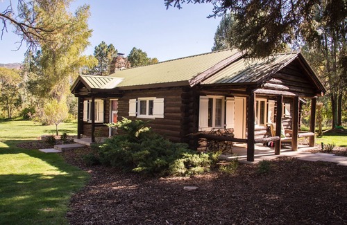 Hermosa Cabin | Luxury Cabin, Glamping Barn & Tipi, 1/3 mi creek, trout pond & swimming hole