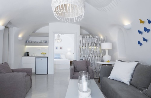 Imerovigli House | Luxury Cave Suite, Caldera View, Outdoor heated Jacuzzi