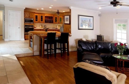 Atlanta House | LUXURY CELEBRITY ATLANTA HOME/CALL 3109629940