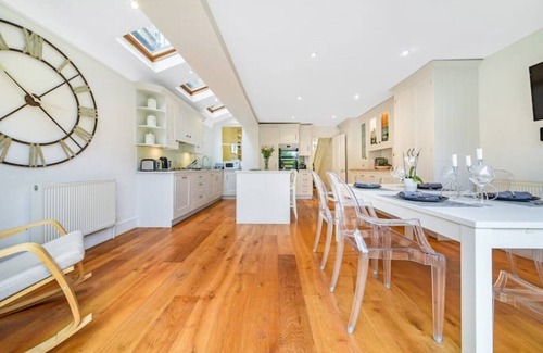 Northcote Apartment | Luxury Central London home