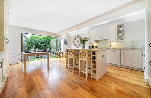 Northcote Apartment | Luxury Central London home