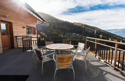 La Roche Ski Chalet | Luxury Chalet les Corbassières in Plagne 1600 Le Solan * 10 p