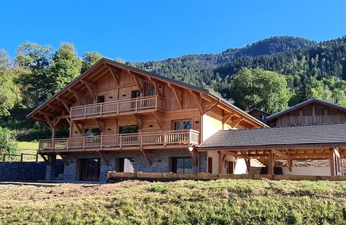 Samoens Ski Chalet | Luxury chalet at the foot of the slopes with swimming pool, spa & hammam - Samoens