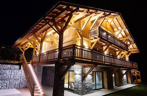 Samoens Ski Chalet | Luxury chalet at the foot of the slopes with swimming pool, spa & hammam - Samoens