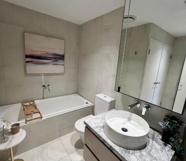 Brisbane Central Business District Apartment | Luxury City Oasis