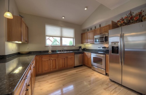 Frisco Condo | Luxury Condo 1 Block from Main St and Free Ski Shuttle