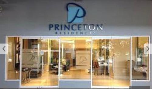 Valencia Apartment | Luxury Condo-Princeton Residence-New Manila Quezon City-Fast Wi-fi150mbps