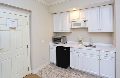 Chapel Hill House | Luxury cottage in a gated community overlooking a golf course, #3 of 4