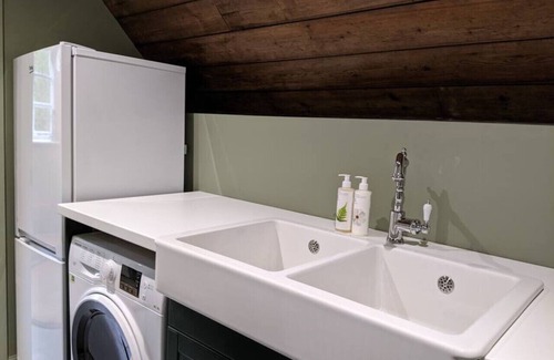 Northway House | Luxury Cottage with Heated Pool