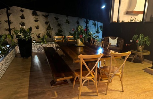 Calima Cottage | Luxury country house facing Lake Calima
