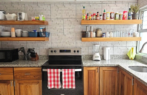 Hospital House | Luxury Cozy house w private heated pool, A/C, 5 min from downtown San Jose, CR