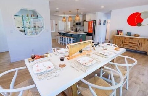 Joshua Tree Highlands House | Luxury Desert Gem~HotTub~GameRoom~360 Views~5 Min to Park