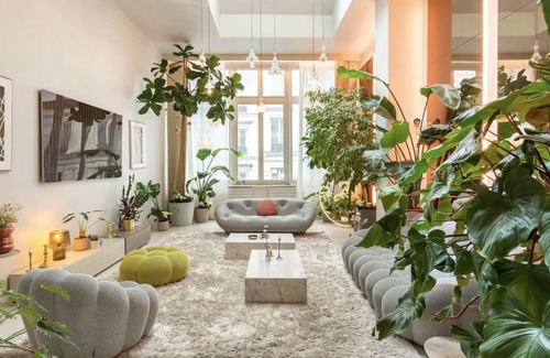 Quartier du Faubourg-Montmartre Apartment | Luxury Designer 215 sq.m Central Paris Apartment