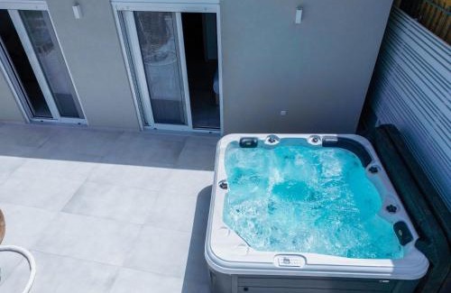 Kissamos House | Luxury Dream with Private Jacuzzi