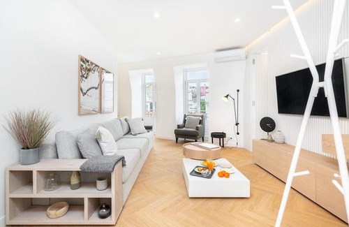 Alfama Apartment | Luxury Duplex Prime Location