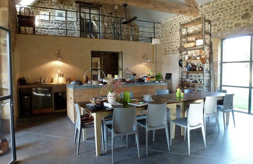 Braize House | Luxury Farmhouse with Private Garden in Braize