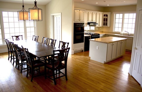 Charlottesville House | Luxury Five-Bed, Seven-Bath Charlottesville Home Near Farmington Country Club