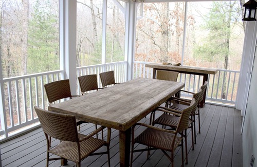 Charlottesville House | Luxury Five-Bed, Seven-Bath Charlottesville Home Near Farmington Country Club