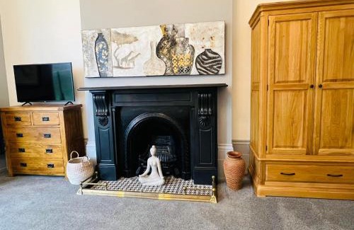 Dover Apartment | Luxury garden apartment under the Castle, Dover