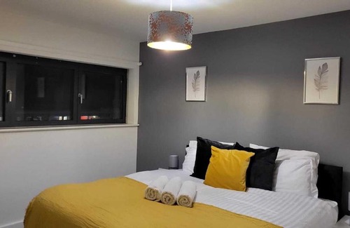 Highbury West Apartment | Luxury Gem By Emirates Stadium - Ultimate Fan Experience